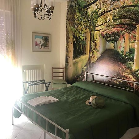 Casa Ninetta Apartment Bari Bagian luar foto