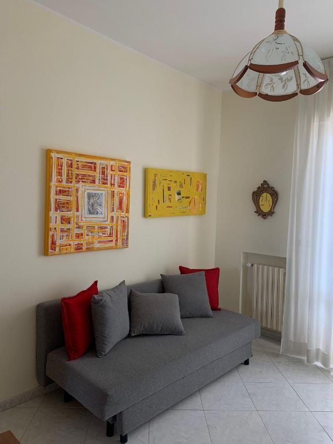 Casa Ninetta Apartment Bari Bagian luar foto