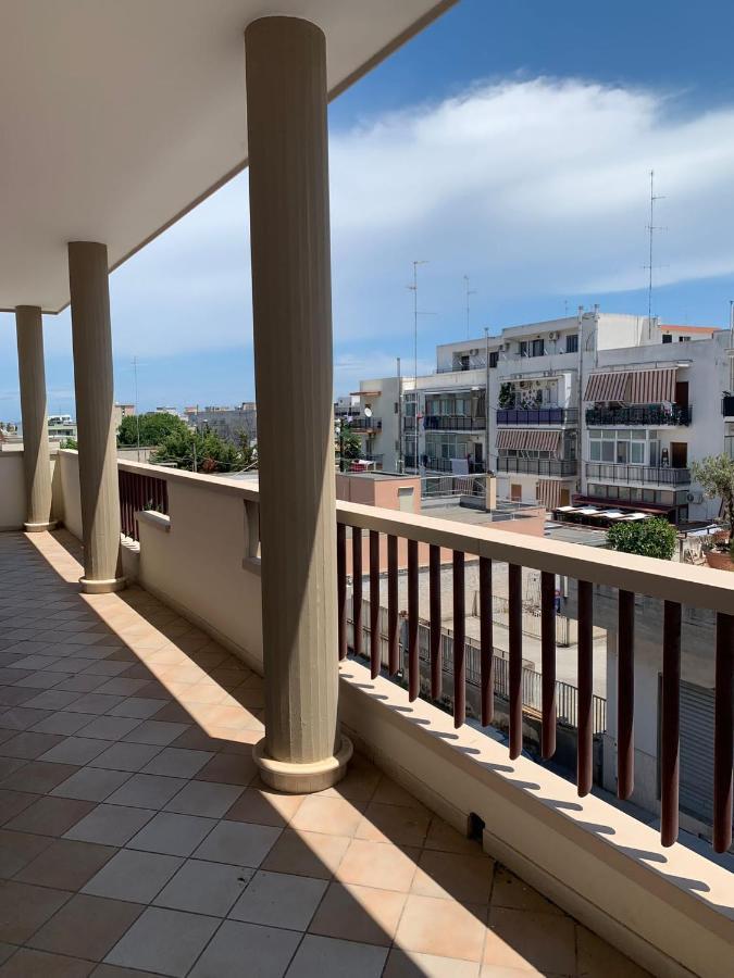 Casa Ninetta Apartment Bari Bagian luar foto